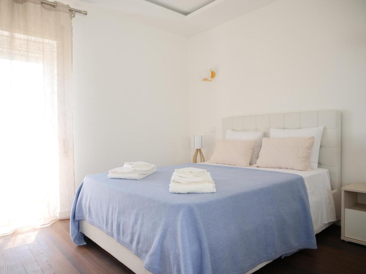 Cozy Apartment With Sea View Over Meia Praia Lagos Eksteriør bilde
